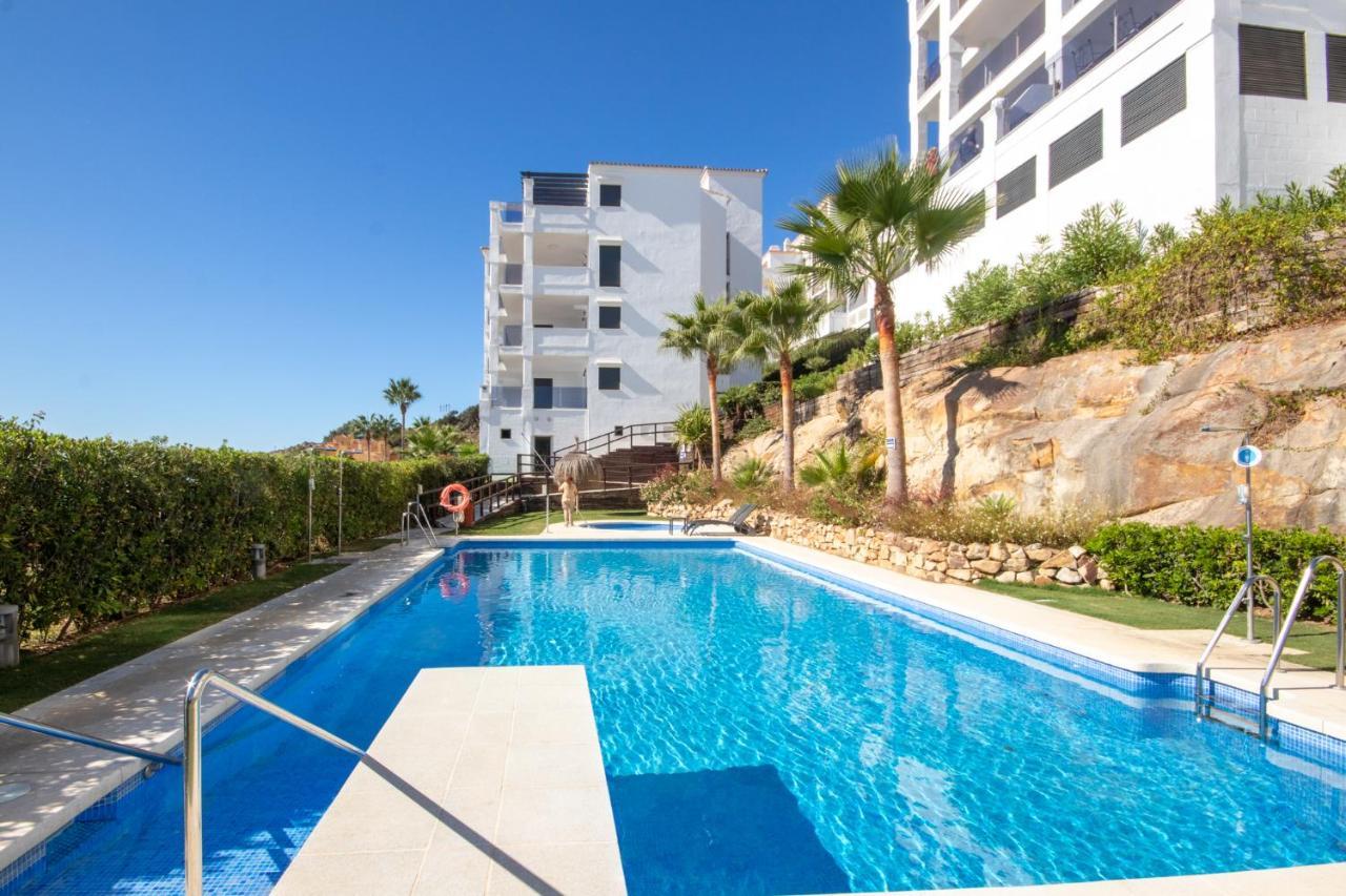 Luxury 2 Bedrooms Apt With Seaview Blue Suite 4104 Манільва Екстер'єр фото